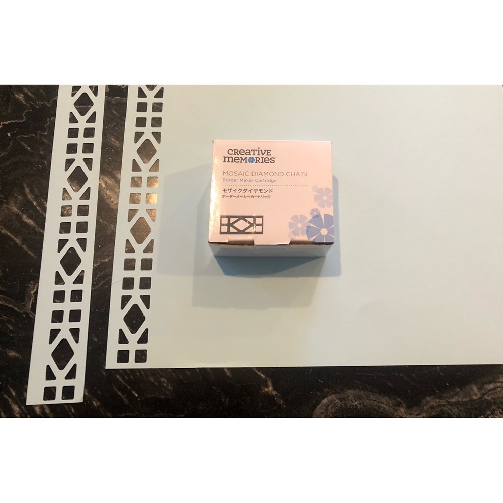 Creative Memories Mosaic Diamond Chain Border Maker Punch NIB